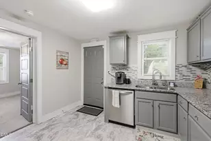 607 E Holmes St, Benson, NC 27504 - Photo 26