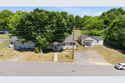 607 E Holmes Street, Benson, NC 27504 - Photo 8