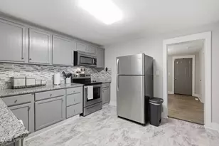 607 E Holmes St, Benson, NC 27504 - Photo 24