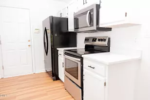 2400 Faucette Ave, Durham, NC 27704 - Photo 10