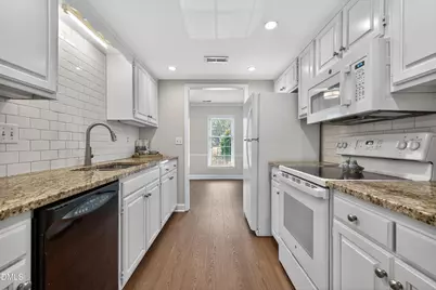 3128 Westbury, Raleigh, NC 27607 - Photo 8