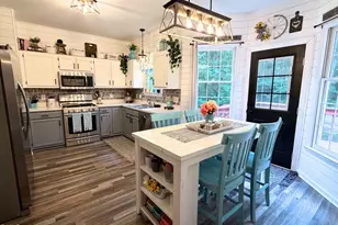 200 Bebington Dr, Cary, NC 27513 - Photo 2