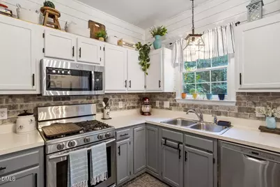 200 Bebington Drive, Cary, NC 27513 - Photo 18