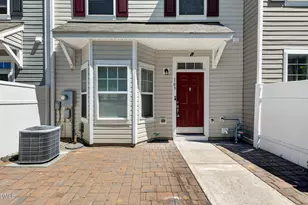 11101 Gwynn Oaks Dr, Raleigh, NC 27614 - Photo 2