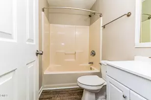 22 Knightsbridge Ct, Durham, NC 27707 - Photo 10