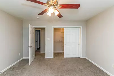 22 Knightsbridge Court, Durham, NC 27707 - Photo 8