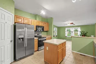 256 Yellow Belle Ct, Zebulon, NC 27597 - Photo 6