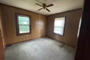 1023 Leasburg Rd, Roxboro, NC 27573 - Photo 8