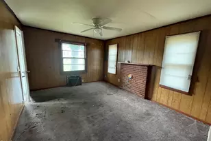 1023 Leasburg Rd, Roxboro, NC 27573 - Photo 4