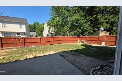 5417 Keowee Way, Raleigh, NC 27616 - Photo 16