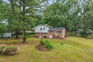 243 Craddock St, Boydton, VA 23917 - Photo 18