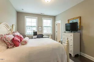 225 Penley Cir, Raleigh, NC 27609 - Photo 10