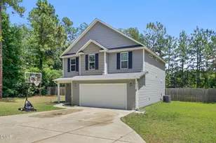 197 Trenton Ct, Raeford, NC 28376 - Photo 4