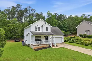 2025 Fairview Ln, Sanford, NC 27330 - Photo 4