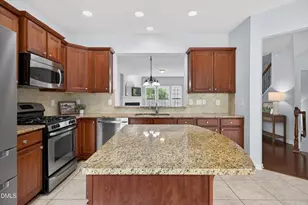 8718 Macedonia Lake Dr, Cary, NC 27518 - Photo 32