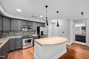 222 Glenwood, Raleigh, NC 27603 - Photo 2