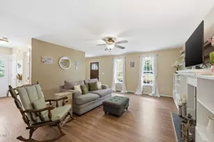 245 Walnut Creek Dr, Clayton, NC 27520 - Photo 6