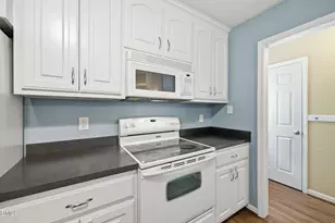 245 Walnut Creek Dr, Clayton, NC 27520 - Photo 12