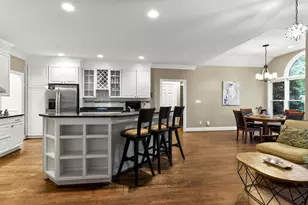 304 Rhododendron Dr, Chapel Hill, NC 27517 - Photo 12