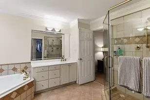 304 Rhododendron Dr, Chapel Hill, NC 27517 - Photo 24