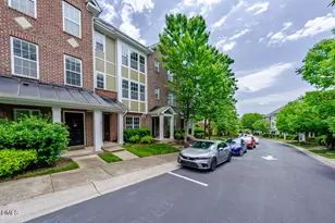 128 Dove Cottage Ln, Cary, NC 27519 - Photo 2