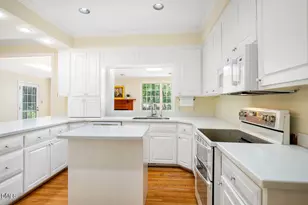 2 Foxridge Rd, Chapel Hill, NC 27514 - Photo 12