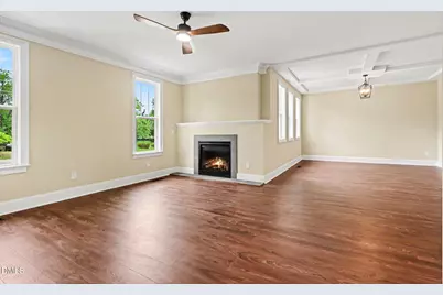 420 W Corbin Street, Hillsborough, NC 27278 - Photo 8