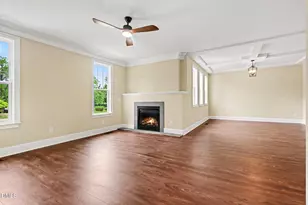 420 W Corbin St, Hillsborough, NC 27278 - Photo 8