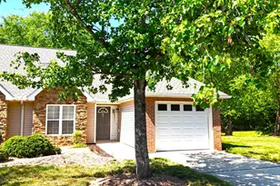 2510 Gordon Glen Ct, Raleigh, NC 27617 - Photo 2