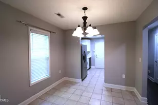 2510 Gordon Glen Ct, Raleigh, NC 27617 - Photo 10