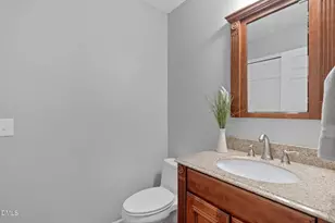 106 Bradshire Ct, Cary, NC 27513 - Photo 30
