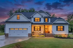 257 Hampshire Ct, Four Oaks, NC 27524 - Photo 2