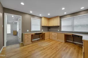 2400 Oxford Rd, Raleigh, NC 27608 - Photo 10