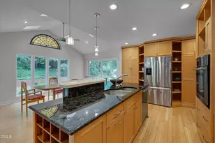 2400 Oxford Rd, Raleigh, NC 27608 - Photo 26