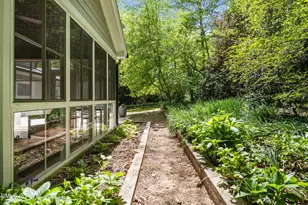8 Sedgewood Rd, Chapel Hill, NC 27514 - Photo 42