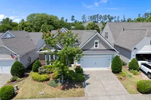 604 Bloomsbury Pl, Cary, NC 27519 - Photo 2