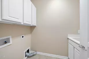 604 Bloomsbury Pl, Cary, NC 27519 - Photo 24