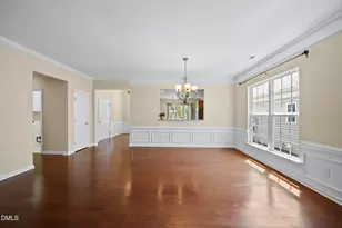 604 Bloomsbury Pl, Cary, NC 27519 - Photo 10