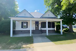 301 S Wilson St, Fremont, NC 27830 - Photo 1