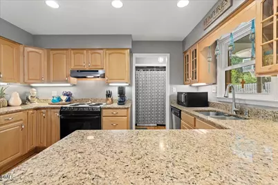 5014 Tremont Drive, Raleigh, NC 27609 - Photo 18
