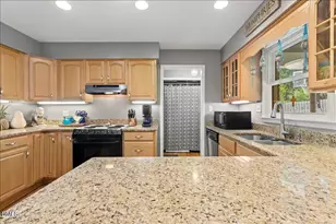 5014 Tremont Dr, Raleigh, NC 27609 - Photo 18