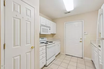 2521 Gordon Glen Court #102, Raleigh, NC 27617 - Photo 12