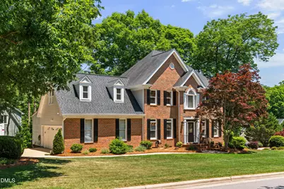 113 Stoneleigh Drive, Cary, NC 27511 - Photo 2