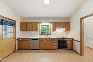 538 Rockwood Dr, Graham, NC 27253 - Photo 10