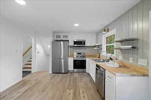 1101 Sudbury Ct, Raleigh, NC 27609 - Photo 12