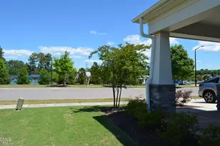 6432 Crown Pkwy, Durham, NC 27703 - Photo 4