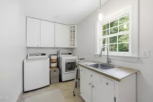 6901 Woodmere Dr, Raleigh, NC 27612 - Photo 12