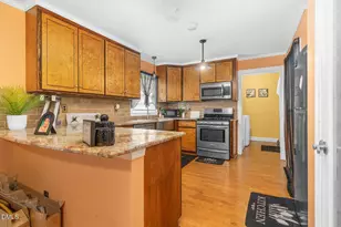 1811 Delwood Dr W, Wilson, NC 27893 - Photo 10