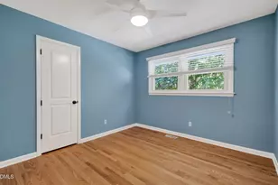1224 Pineview Dr, Raleigh, NC 27606 - Photo 14