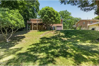1224 Pineview Drive, Raleigh, NC 27606 - Photo 38